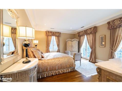 1454 Robinson Place, Innisfil, ON - Indoor Photo Showing Bedroom