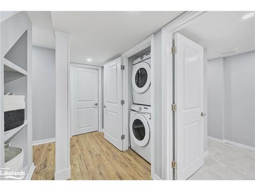 74 Robert Street S, Wasaga Beach, ON - Indoor Photo Showing Laundry Room