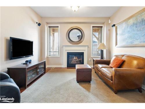 108 Comet Lane, The Blue Mountains, ON - Indoor Photo Showing Living Room With Fireplace