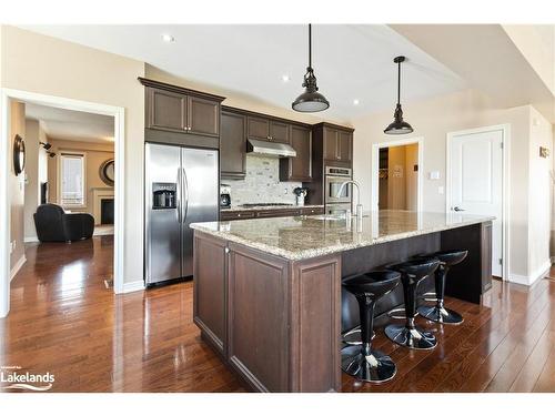 108 Comet Lane, The Blue Mountains, ON - Indoor Photo Showing Kitchen With Upgraded Kitchen