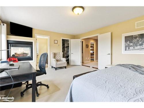 108 Comet Lane, The Blue Mountains, ON - Indoor Photo Showing Bedroom