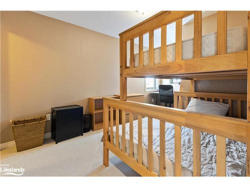 108 Comet Lane, The Blue Mountains, ON - Indoor Photo Showing Bedroom