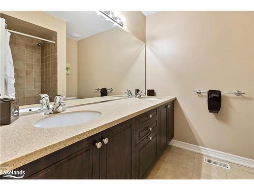 108 Comet Lane, The Blue Mountains, ON - Indoor Photo Showing Bathroom