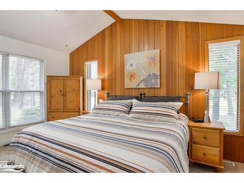 2 Brobst Forest Crescent, Bracebridge, ON - Indoor Photo Showing Bedroom
