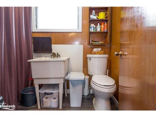 1070 Cowbell Lane, Gravenhurst, ON - Indoor Photo Showing Bathroom