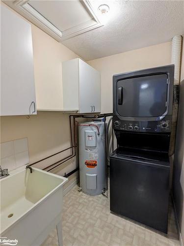 9-83 Victoria Street, Meaford, ON - Indoor Photo Showing Laundry Room
