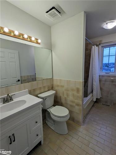 9-83 Victoria Street, Meaford, ON - Indoor Photo Showing Bathroom