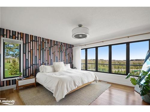 6398 Second Line, Fergus, ON - Indoor Photo Showing Bedroom