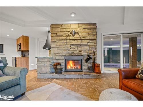 6398 Second Line, Fergus, ON - Indoor Photo Showing Living Room With Fireplace