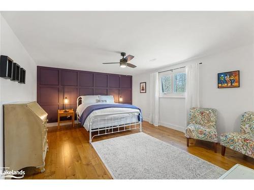 4478 Southwood Road, Torrance, ON - Indoor Photo Showing Bedroom