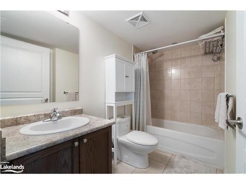 202-2 Cove Court, Collingwood, ON - Indoor Photo Showing Bathroom