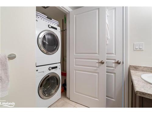 202-2 Cove Court, Collingwood, ON - Indoor Photo Showing Laundry Room