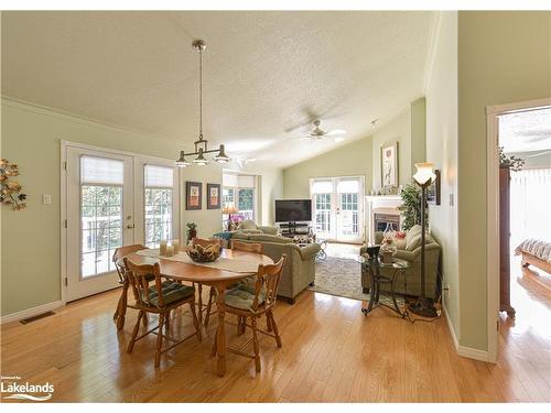 8 Jermey Lane, Oro-Medonte, ON - Indoor Photo Showing Dining Room