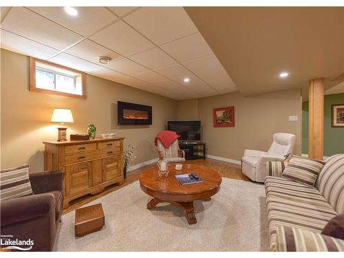 8 Jermey Lane, Oro-Medonte, ON - Indoor Photo Showing Basement