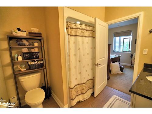 307-20C Silver Birch Court, Parry Sound, ON - Indoor Photo Showing Bathroom