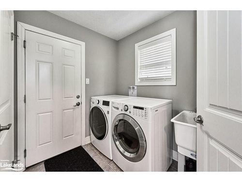 221 Goodwin Drive, Guelph, ON - Indoor Photo Showing Laundry Room