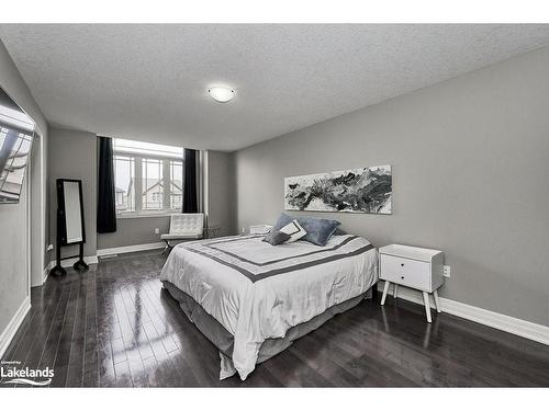 221 Goodwin Drive, Guelph, ON - Indoor Photo Showing Bedroom