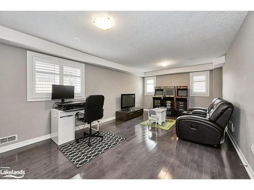 221 Goodwin Drive, Guelph, ON - Indoor