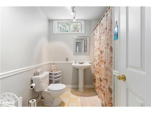 255 Town Line Road W, Huntsville, ON - Indoor Photo Showing Bathroom