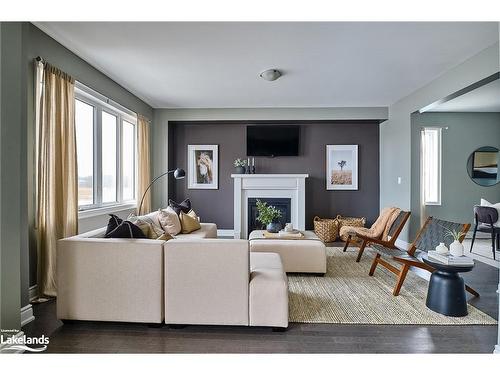4 Middleton Drive, Wasaga Beach, ON - Indoor Photo Showing Living Room With Fireplace