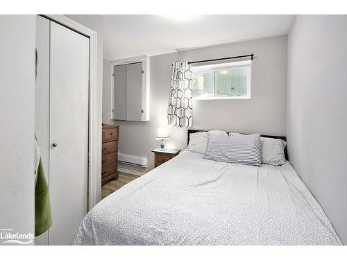 229 Windy Lane Drive, Grey Highlands, ON - Indoor Photo Showing Bedroom