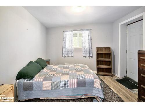 229 Windy Lane Drive, Grey Highlands, ON - Indoor Photo Showing Bedroom