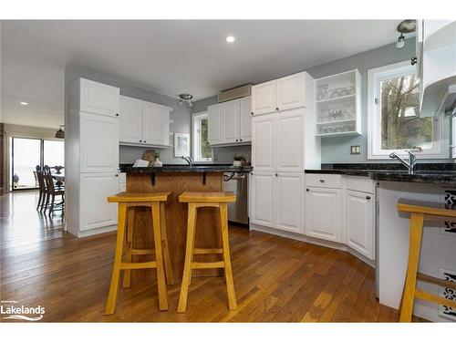 49 Madeline Drive, Collingwood, ON - Indoor Photo Showing Kitchen