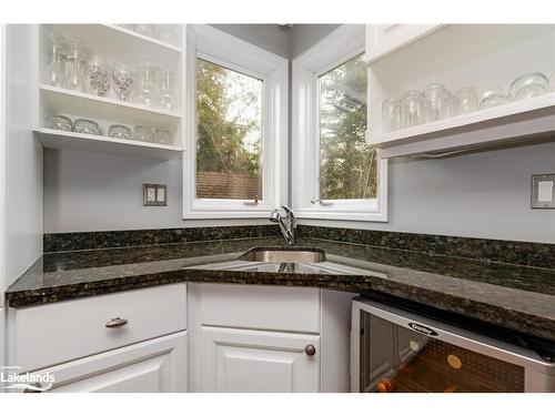 49 Madeline Drive, Collingwood, ON - Indoor Photo Showing Kitchen