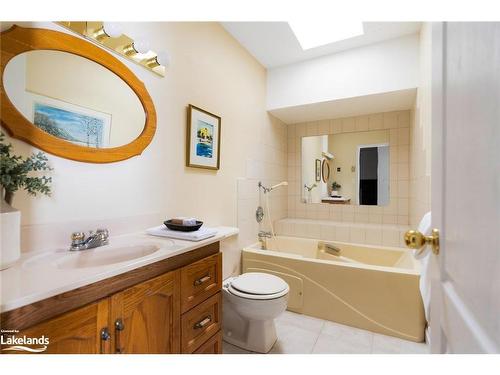 49 Madeline Drive, Collingwood, ON - Indoor Photo Showing Bathroom