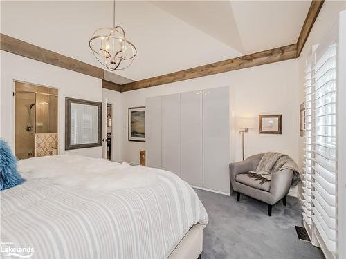 7 Westwind Court, Gravenhurst, ON - Indoor Photo Showing Bedroom