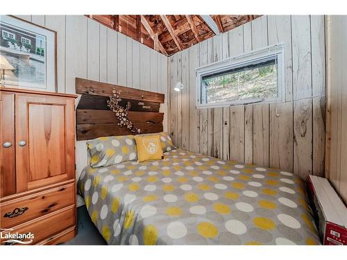 6 Pheasant Drive, Seguin Twp, ON - Indoor Photo Showing Bedroom