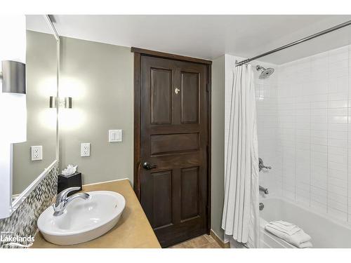 415-190 Jozo Weider Boulevard, The Blue Mountains, ON - Indoor Photo Showing Bathroom