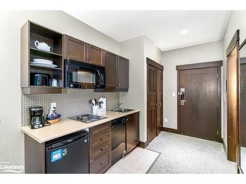 415-190 Jozo Weider Boulevard, The Blue Mountains, ON - Indoor Photo Showing Kitchen