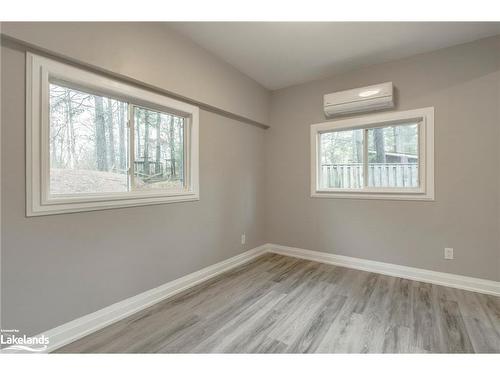 97 Forest Harbour Parkway, Waubaushene, ON - Indoor Photo Showing Other Room