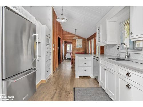 216 Shore Line E, Wasaga Beach, ON - Indoor Photo Showing Kitchen With Double Sink