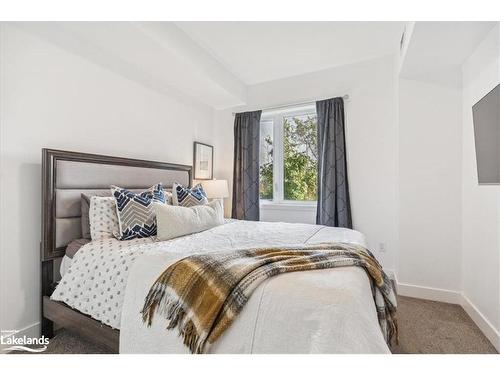 104-11 Beausoleil Lane, The Blue Mountains, ON - Indoor Photo Showing Bedroom