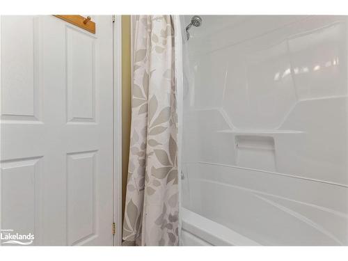 30 Louisa Street, Parry Sound, ON - Indoor Photo Showing Bathroom