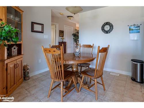 10 Princess Point Drive, Wasaga Beach, ON - Indoor Photo Showing Dining Room