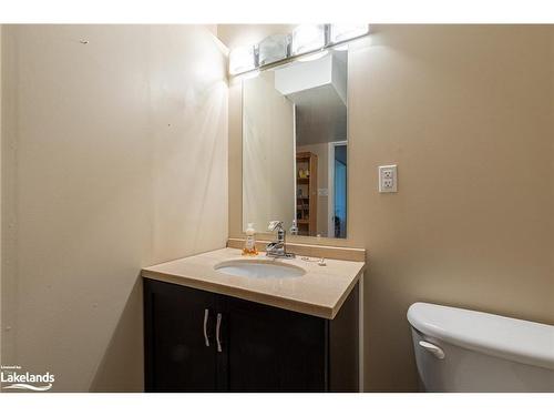 10 Princess Point Drive, Wasaga Beach, ON - Indoor Photo Showing Bathroom