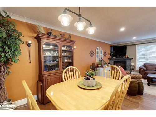 213 Hamilton Drive, Stayner, ON - Indoor Photo Showing Dining Room
