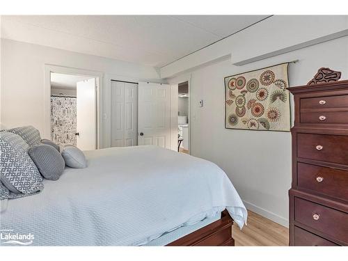 181-49 Trott Boulevard, Collingwood, ON - Indoor Photo Showing Bedroom