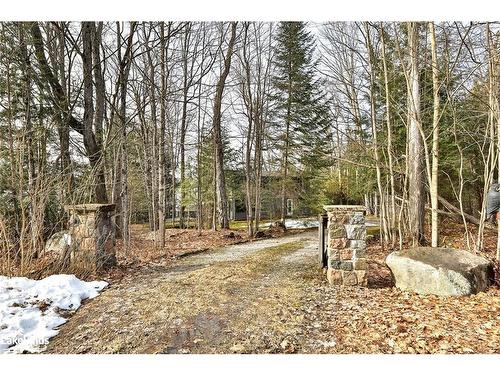 1034 Canning Heights Road, Minden Hills, ON - Outdoor