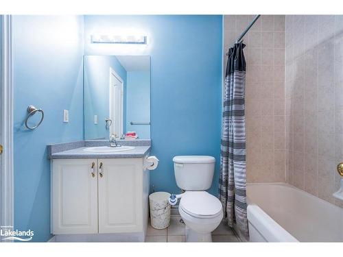 11-23 Raglan Street, Collingwood, ON - Indoor Photo Showing Bathroom