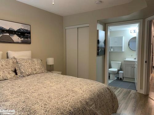 105-2 Cove Court, Collingwood, ON - Indoor Photo Showing Bedroom