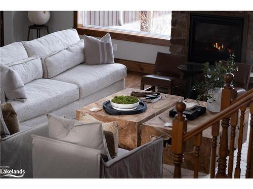 1416 County 124 Road, Duntroon, ON - Indoor Photo Showing Living Room