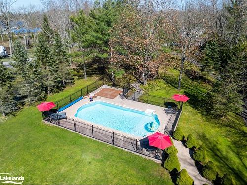 3535 Lauderdale Point Crescent, Severn Twp, ON - Outdoor With In Ground Pool