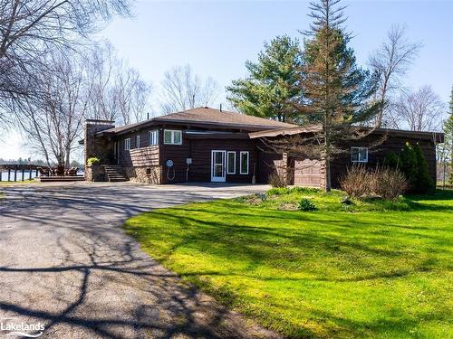 3535 Lauderdale Point Crescent, Severn Twp, ON - Outdoor