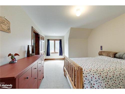 118 Venture Boulevard, The Blue Mountains, ON - Indoor Photo Showing Bedroom