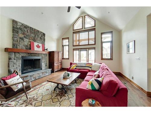 118 Venture Boulevard, The Blue Mountains, ON - Indoor Photo Showing Living Room With Fireplace