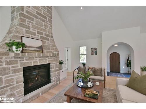 114 John Street, Clarksburg, ON - Indoor Photo Showing Living Room With Fireplace